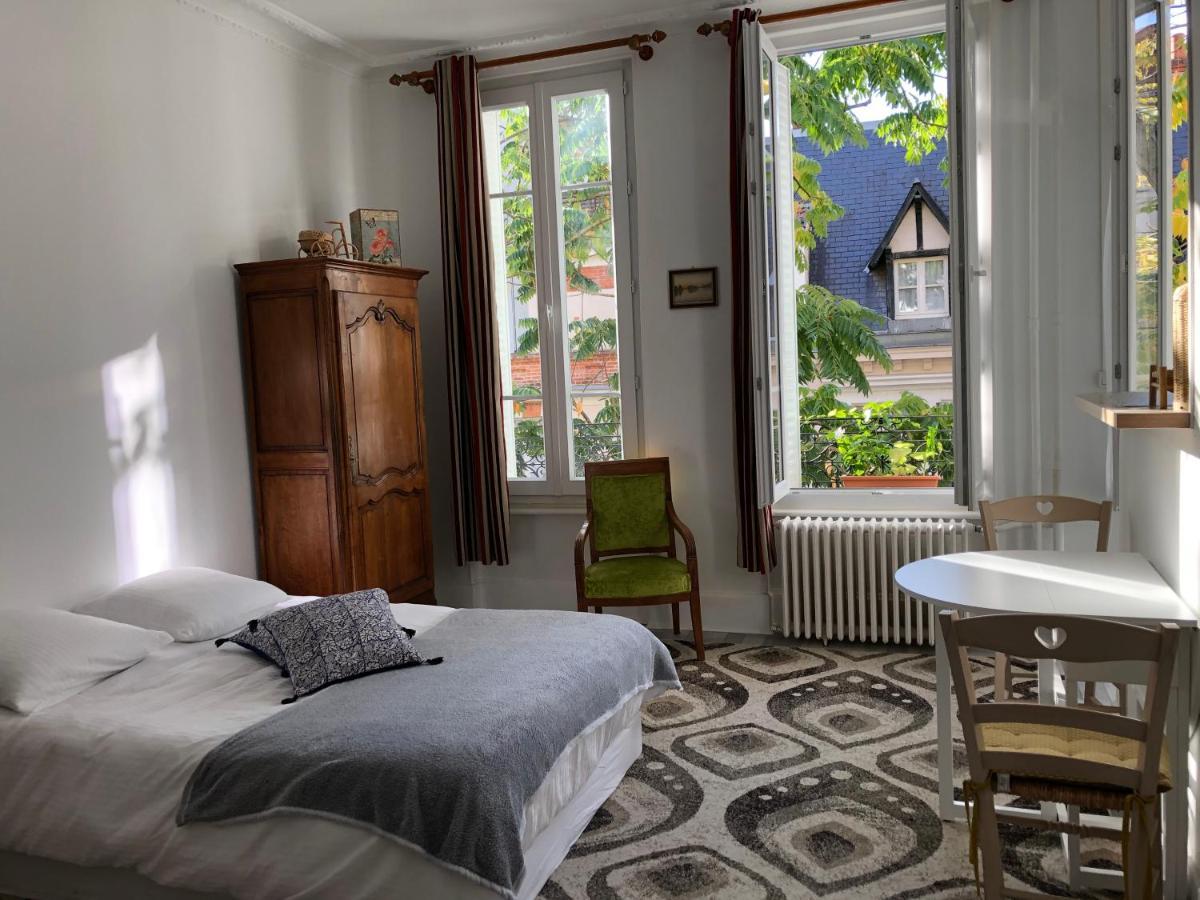Villa Camelia Quartier Thermal Grand Studio Au Calme Виши Экстерьер фото